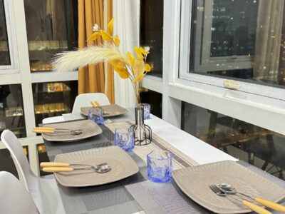 Cozy 2BR w/ Breathtaking View - Photo 20