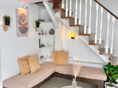 Chic 2BR Loft w/ Karaoke & Overlooking BGC view - Photo 2